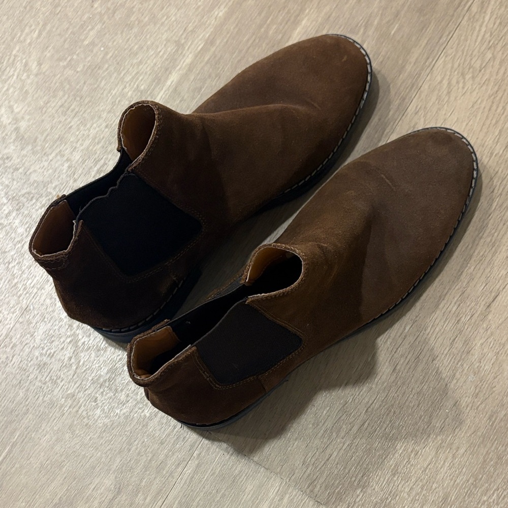 Zara Men's Brown Suede Chelsea Boots